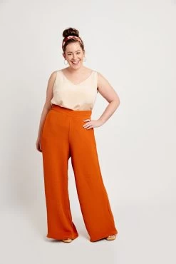 Cashmerette - Calder Pants & Shorts Pattern (Sizes 12-32) -Croft Mill cashmerette calder pants and shorts sewing pattern 2