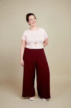 Cashmerette - Concord T-Shirt Sewing Pattern (Sizes 12-32) -Croft Mill concord tshirt pattern size 12 32 cashmerette example 1