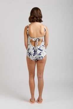 Megan Nielsen - Cottesloe Swimsuit & Bikini Pattern (Sizes 0-20) -Croft Mill cottesloe swimsuit pattern megan nielsen 6 gallery