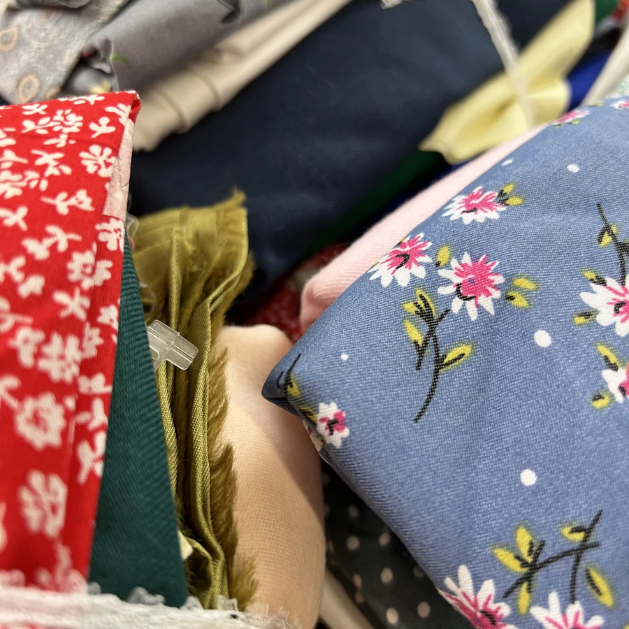 Fabric Surprise - Medium 6 Fabric Surprise - Medium - Image 4