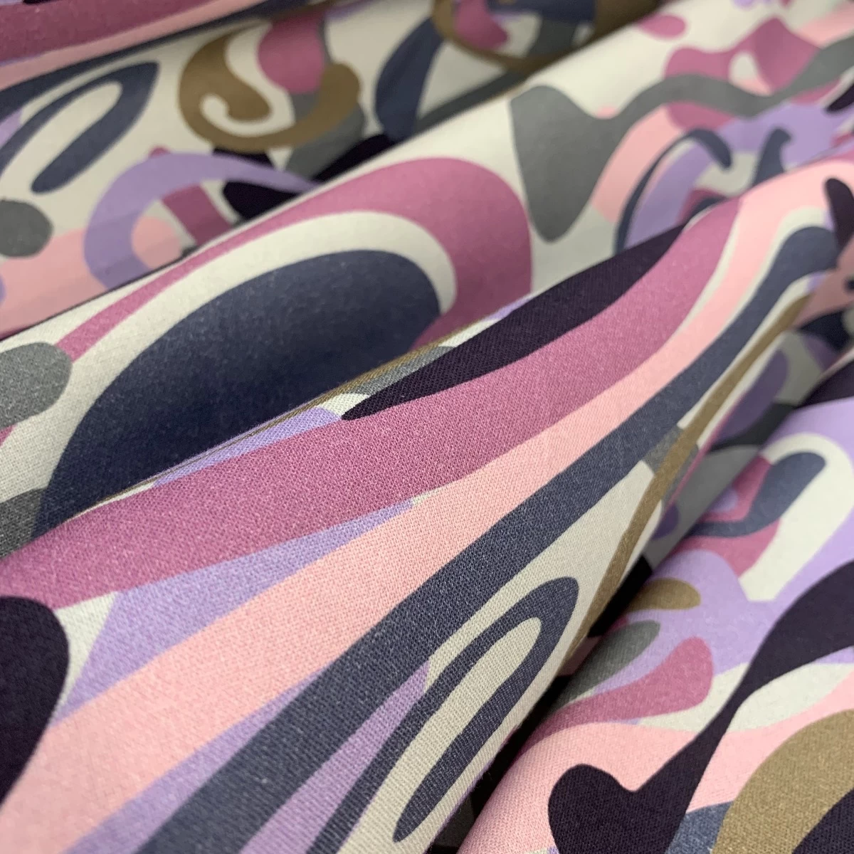 Stof Fabric - Camo Squiggles - Purple 3 Stof Fabric - Camo Squiggles - Purple