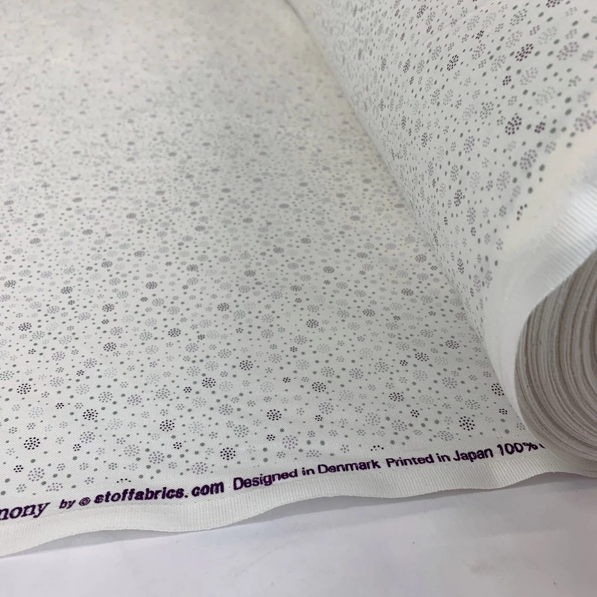 Stof Fabric - Dew Drops - Lavender 4 Stof Fabric - Dew Drops - Lavender - Image 2