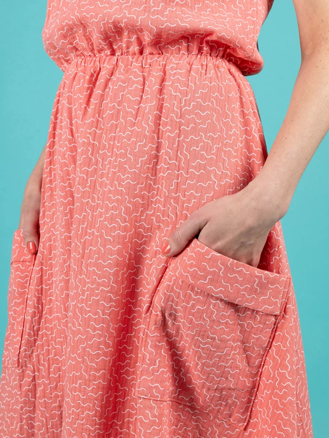 Tilly And The Buttons - Lotta Dress Pattern (UK 6-24) 11 Tilly And The Buttons - Lotta Dress Pattern (UK 6-24) - Image 9