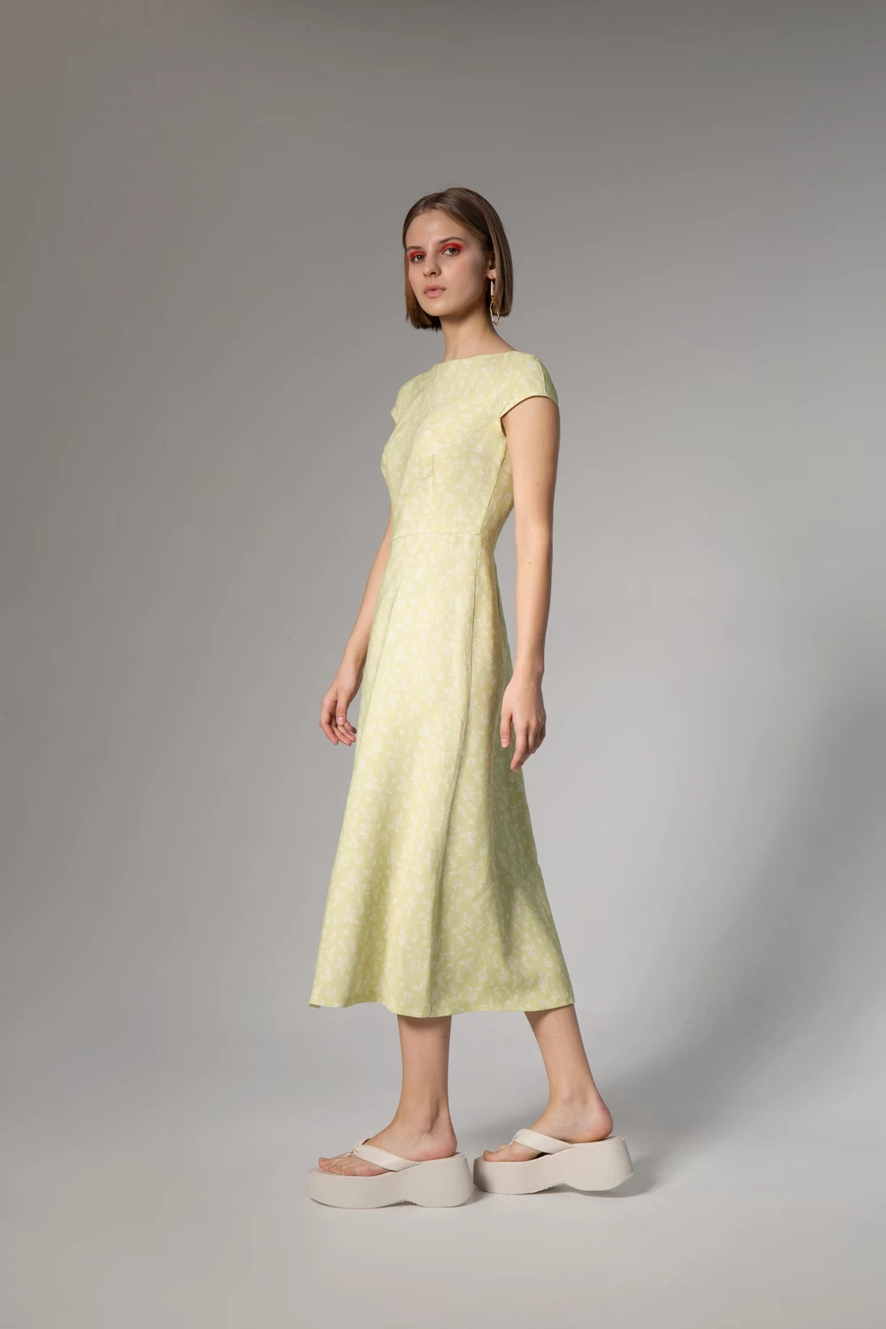 Vikisews - Leonie Dress Sewing Pattern (UK 6-24) 6 Vikisews - Leonie Dress Sewing Pattern (UK 6-24) - Image 4