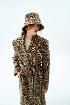 Vikisews - Tory Bucket Hat Pattern -Croft Mill vikisews tory bucket hat pattern 2